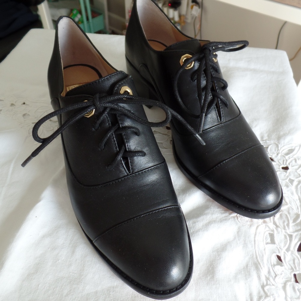 Louise et Cie Black Lace Oxford, Fifer, New, Size 6.5
